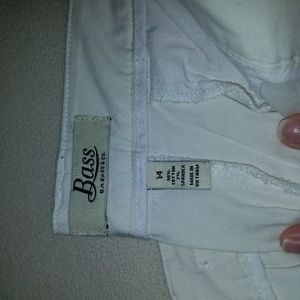 White Bass capris